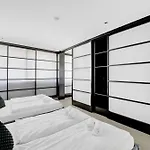 Penthouse 232qm, 12 Personen, Whirlpool, Terrasse, Parkplatz 25min Bis Duesseldorf Messe דירה Mönchengladbach