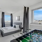 Penthouse 232qm, 12 Personen, Whirlpool, Terrasse, Parkplatz 25min Bis Duesseldorf Messe