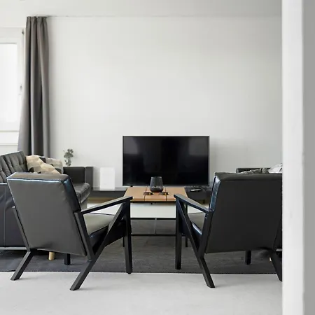 Penthouse 232qm, 12 Personen, Whirlpool, Terrasse, Parkplatz 25min Bis Duesseldorf Messe דירה Mönchengladbach
