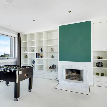 Penthouse 232qm, 12 Personen, Whirlpool, Terrasse, Parkplatz 25min Bis Duesseldorf Messe *