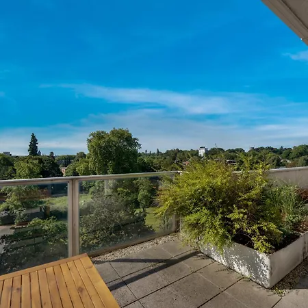 דירה Penthouse 232qm, 12 Personen, Whirlpool, Terrasse, Parkplatz 25min Bis Duesseldorf Messe