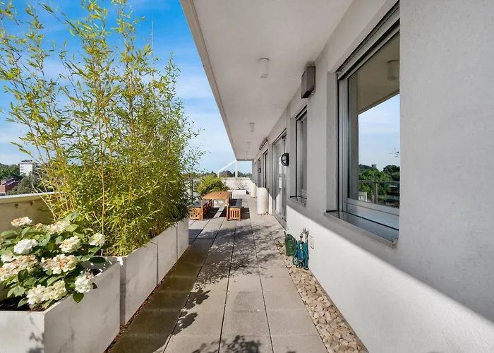 Lägenhet Penthouse 232qm, 12 Personen, Whirlpool, Terrasse, Parkplatz 25min Bis Duesseldorf Messe