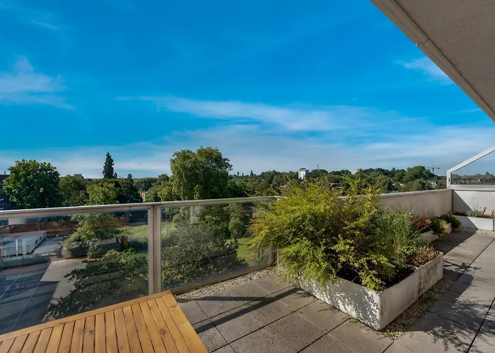 Lägenhet Penthouse 232qm, 12 Personen, Whirlpool, Terrasse, Parkplatz 25min Bis Duesseldorf Messe